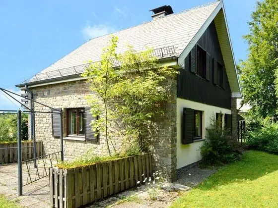 Lovely Detached House in Quiet Area With Very Spacious Garden, Terrace and Wifi - Dış Mekan