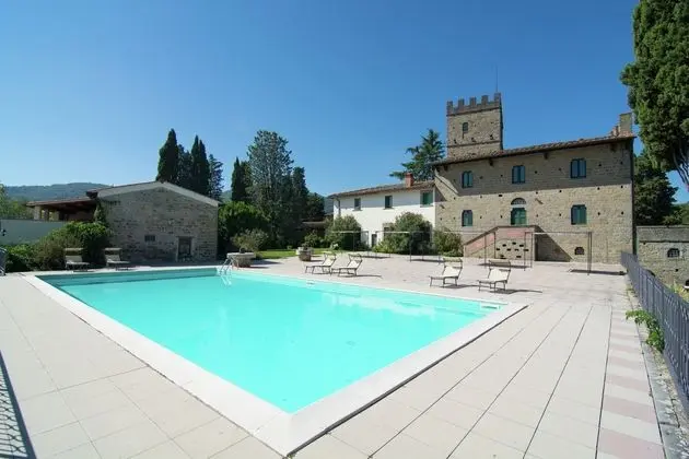 Lovely Estate not far From Florence, on a Hill With Olives Trees and Cypresses - Havuz