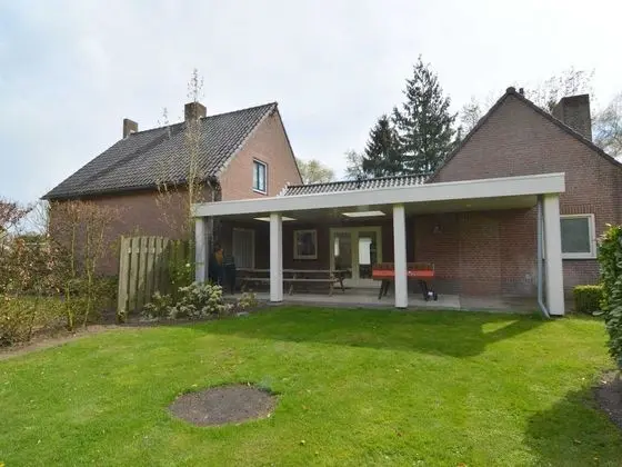 Lovely Group Home With Lots of Privacy, Ideal for Families and Friends