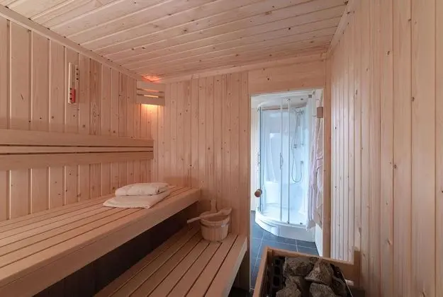 Lovely Holiday Home With a Luxurious Outdoor Sauna - Spa