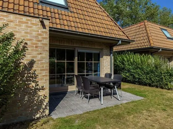 Lovely Holiday Home in Adinkerke With Fenced Garden - Yerinde Yemek