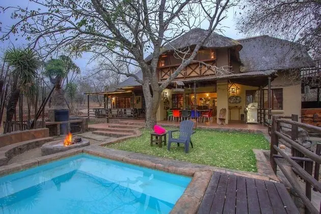Lovely Holiday Home Bordering Kruger National Park - Havuz