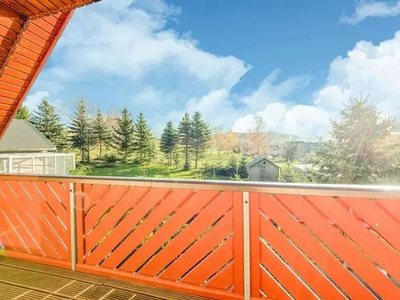 Lovely Holiday Home in Crottendorf With Terrace and Garden - Dış Mekan