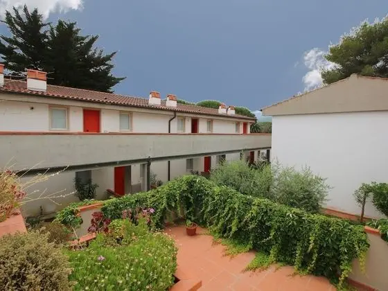 Lovely Holiday Home in Giannella near Beach - Dış Mekan