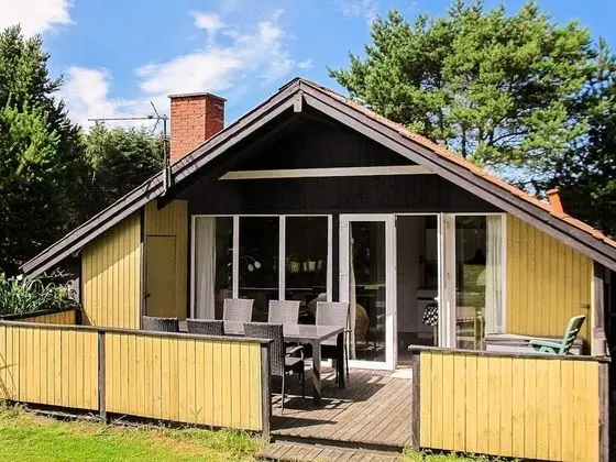 Lovely Holiday Home in Hals near Sea