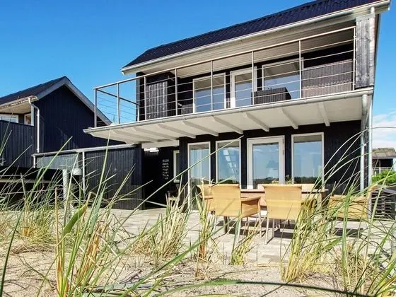 Lovely Holiday Home in Hemmet near Sea