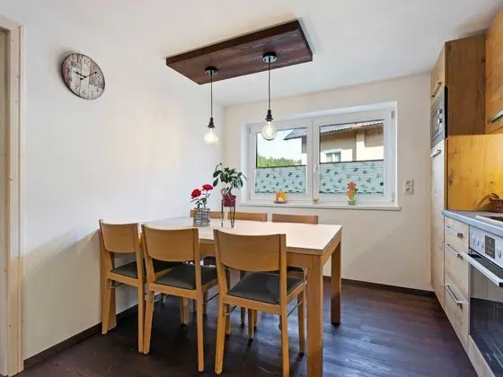 Lovely Holiday Home in Hüttau near Salzburg Airport - Yerinde Yemek