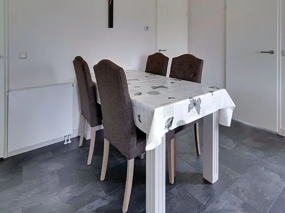 Lovely Holiday Home in Kattendijke With Garden - Yerinde Yemek