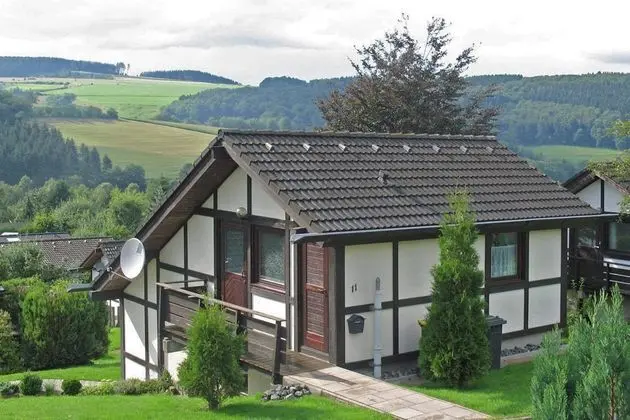 Lovely Holiday Home in Meschede-hennesee With Garden - Öne Çıkan Resim