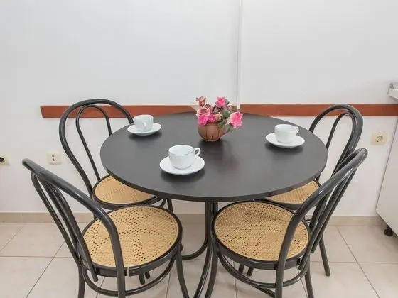 Lovely Holiday Home in Okrug Gornji near Sea