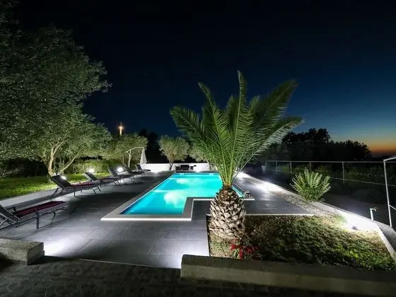 Lovely Holiday Home in Policnik With Private Pool