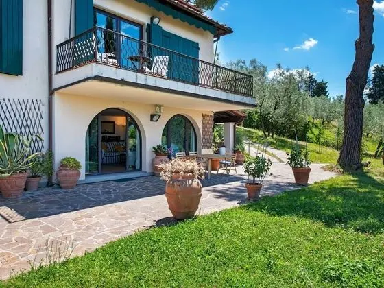 Lovely Holiday Home in San Casciano Val di Pesa With Pool