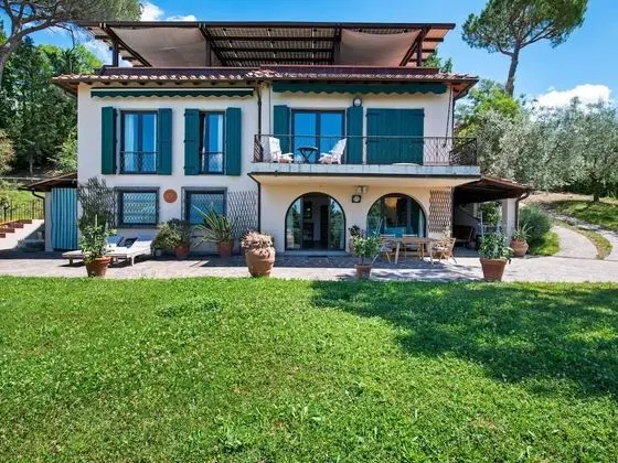 Lovely Holiday Home in San Casciano Val di Pesa With Pool - Öne Çıkan Resim