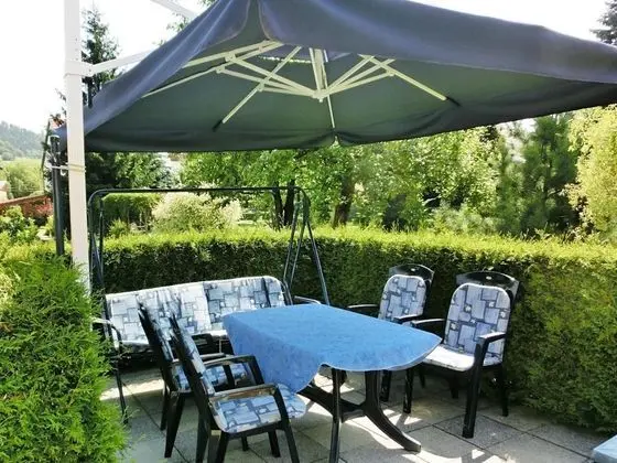 Lovely Holiday Home in the Thüringer Forest With Balcony, Deckchairs and Barbecue Area - Yerinde Yemek