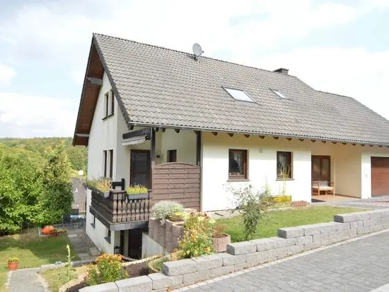 Lovely Holiday Home in Üxheim Niederehe With Garden - Öne Çıkan Resim