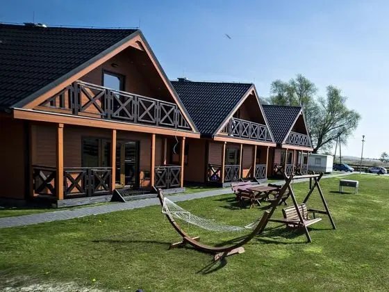Lovely House Overlooking the Lake, Near the Sea, Ideal for 9 People - Dış Mekan