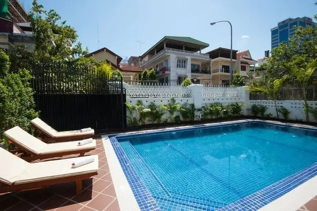 Lovely Jubbly Villa