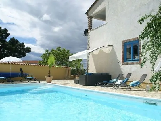 Lovely Villa in Kaštelir Croatia With Private Pool - Dış Mekan