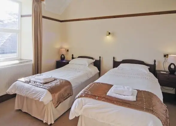 Lovely Large Home 10 Minute Walk to Barmouth Beach - Oda