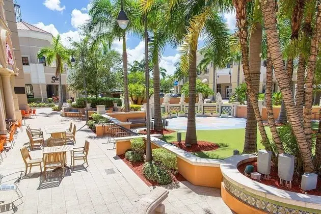 Lovely Little Studio With Pool, Hallandale Beach:) - Dış Mekan