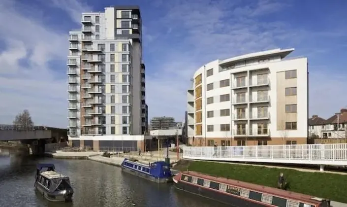 Lovely Luxury 1-bed Apartment in Wembley