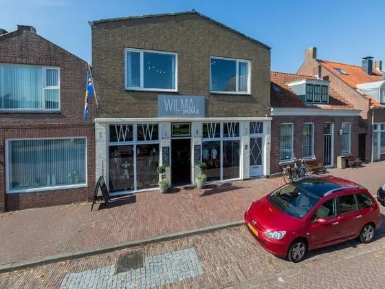 Lovely, Modern, 3 Person Apartment in the Heart of Koudekerke