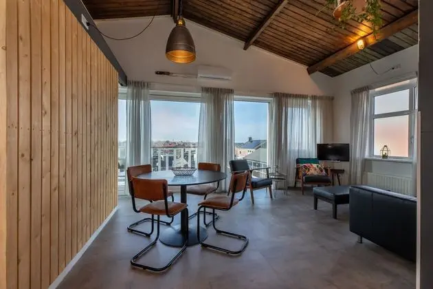 Lovely, Modern, 4-person Apartment in the Heart of Koudekerke - Yerinde Yemek