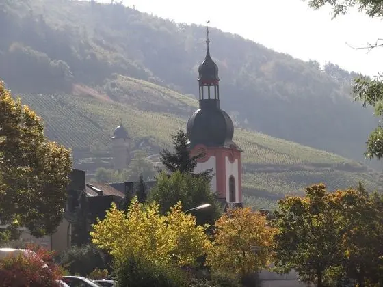 Lovely Modern Apartment, Near the Mosel, Shops and Restaurants