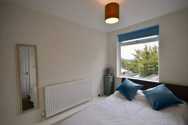 Lovely Modern Flat with Parking Near Airbus, Uwe, MOD