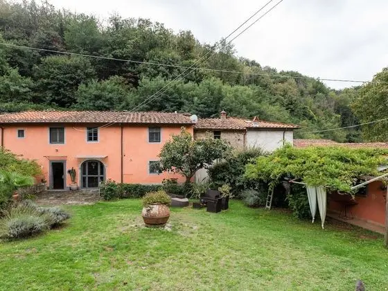 Lovely Villa in Molina di Quosa With Private Swimming Pool - Dış Mekan