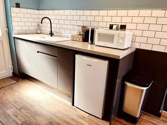 Lovely, Newly Built 1-bed Apartment in Freshwater - Mutfak