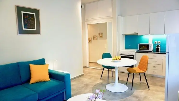 Lovely Renovated Apartment in Hilton Hotel Area