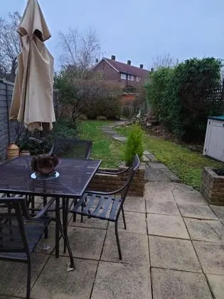 Lovely Rooms in a Quiet Place of Woking - Oda Düzeni