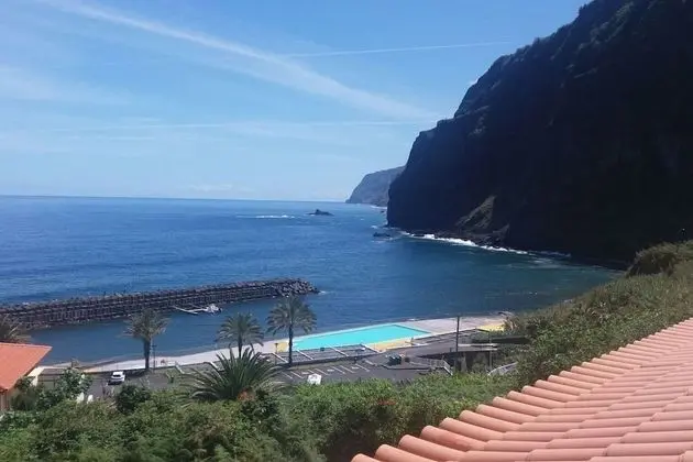 Lovely Sea View 3-bed House in P Delgada, Madeira