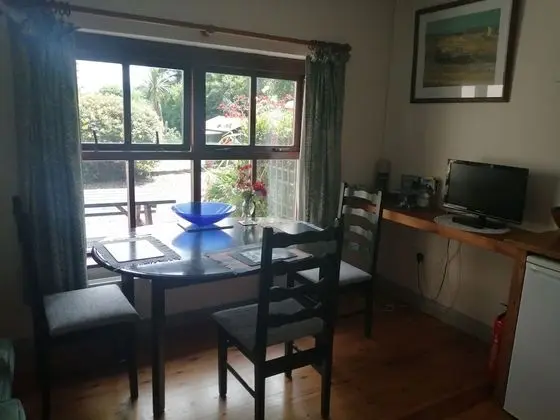 Lovely Sea View Apartment in Rineen - 2 Guests - Mutfak