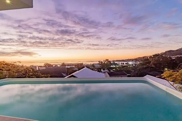 Lovely Six Bedroom Villa With Uninterrupted Sea Views 17 Geneva - Oda