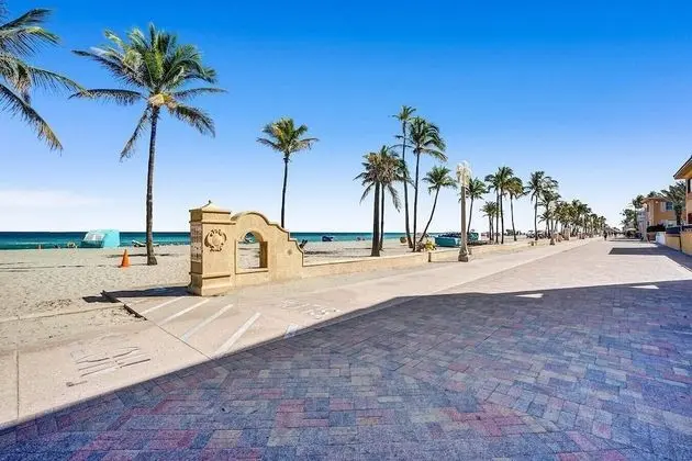 Lovely Studio/bath, Hollywood Beach, Free Parking