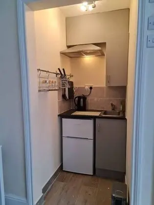 Lovely Studio Flat in Town Centre Reading - Mutfak