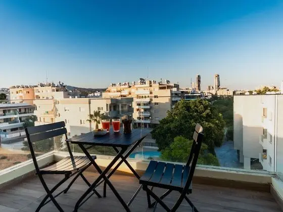 Lovely Vacation Apartment for up to Four Guests With Balcony All Yours