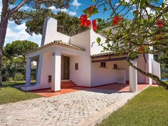 Lovely Villa in Vilamoura With Private Pool