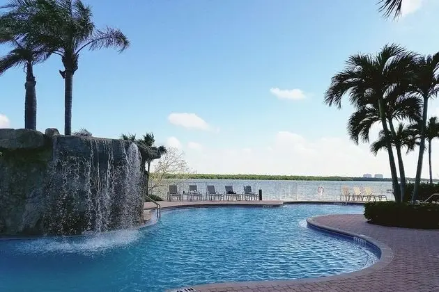 Lovers Key Resort 504 - Havuz