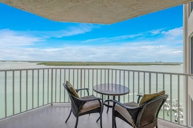 Lovers Key Resort 704