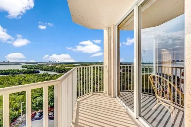 Lovers Key Resort 802