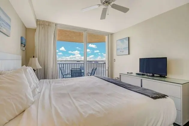 Lovers Key Resort 802 - Oda