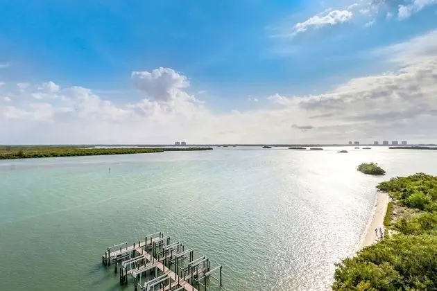 Lovers Key Resort 802 - Plaj