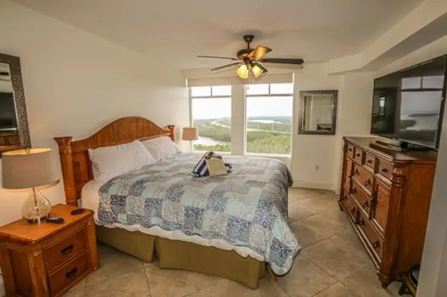 Lovers Key Resort 908 - Oda