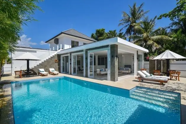 Villa Lovina Beach 2