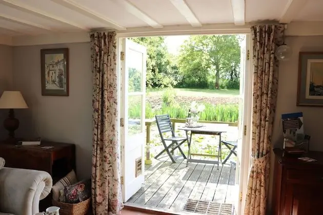 Low Farm Cottages - Oda Düzeni