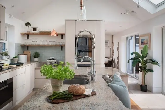 Lower Mill - 3 Bedroom Luxury Home - Mutfak