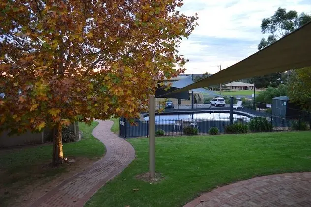 Loxton Community Hotel Motel - Havuz